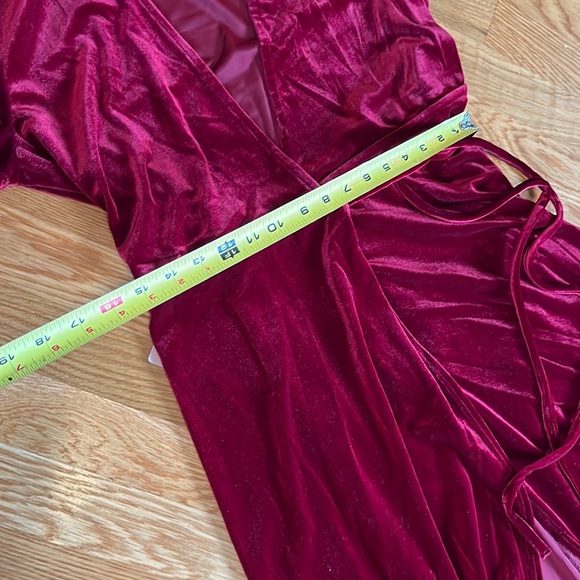 BHLDN Thrive Velvet MIDI Wrap Dress Blue Size Large NWT - Picture 15 of 16